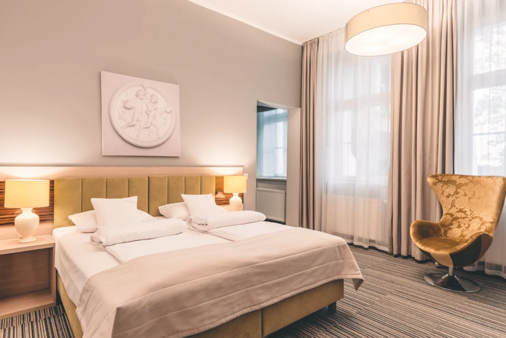 pokoj dwuosobowy hotel poznan fortune old town 3 3