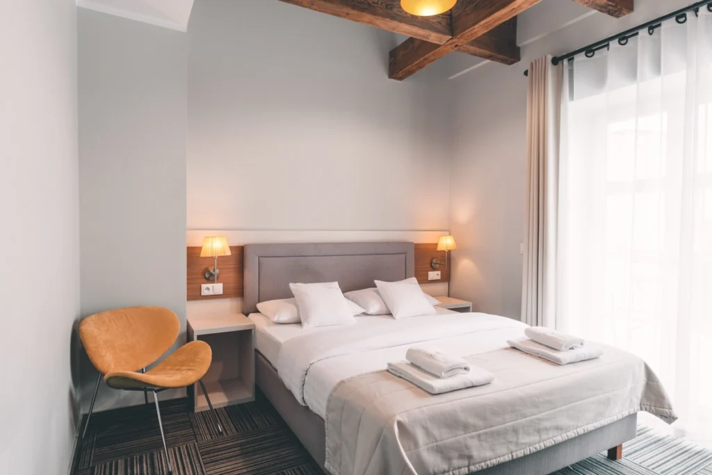 pokoj z tarasem hotel poznan fortune old town 10 2