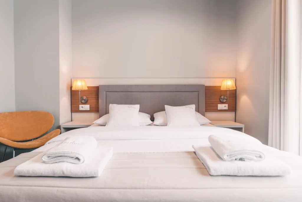 pokoj z tarasem hotel poznan fortune old town 10 4