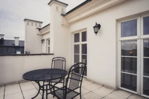 pokoj z tarasem hotel poznan fortune old town 11 7